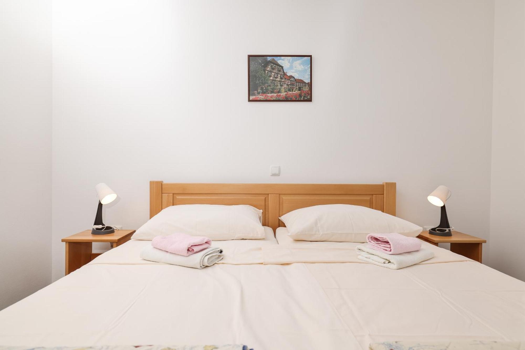 Apartments Kika Нин Екстериор снимка