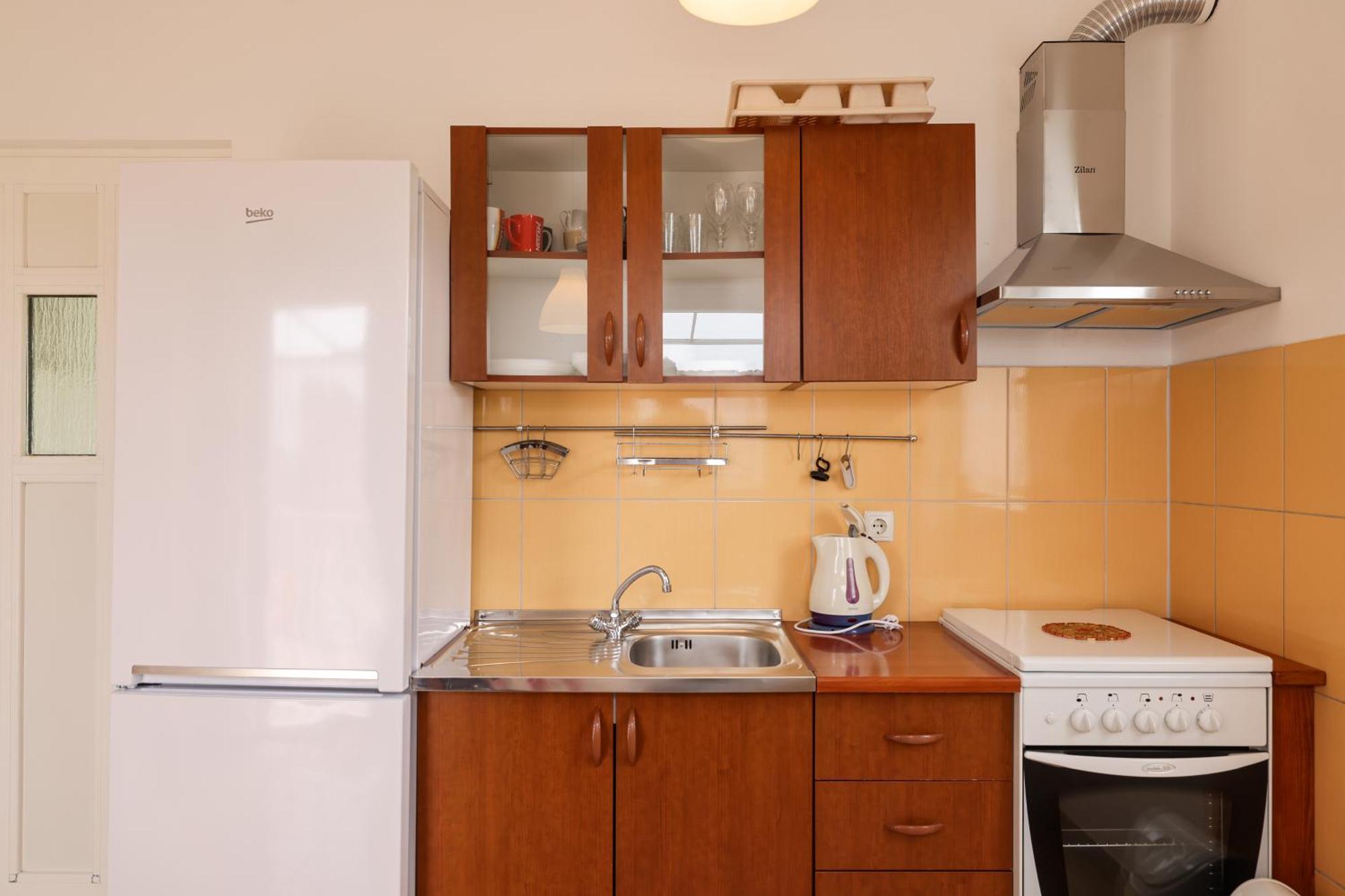 Apartments Kika Нин Екстериор снимка