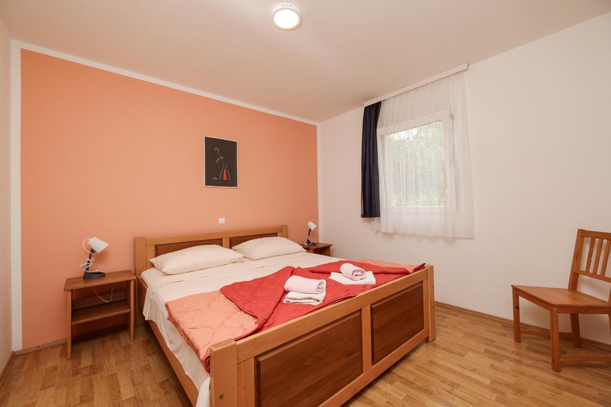 Apartments Kika Нин Екстериор снимка